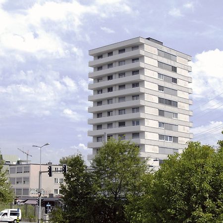 Swiss Star Tower - Self Check-In Apartment Zurich Luaran gambar