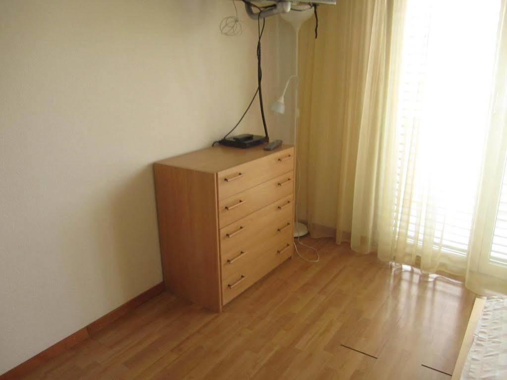 Swiss Star Tower - Self Check-In Apartment Zurich Luaran gambar