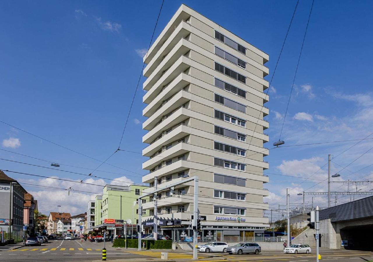 Swiss Star Tower - Self Check-In Apartment Zurich Luaran gambar