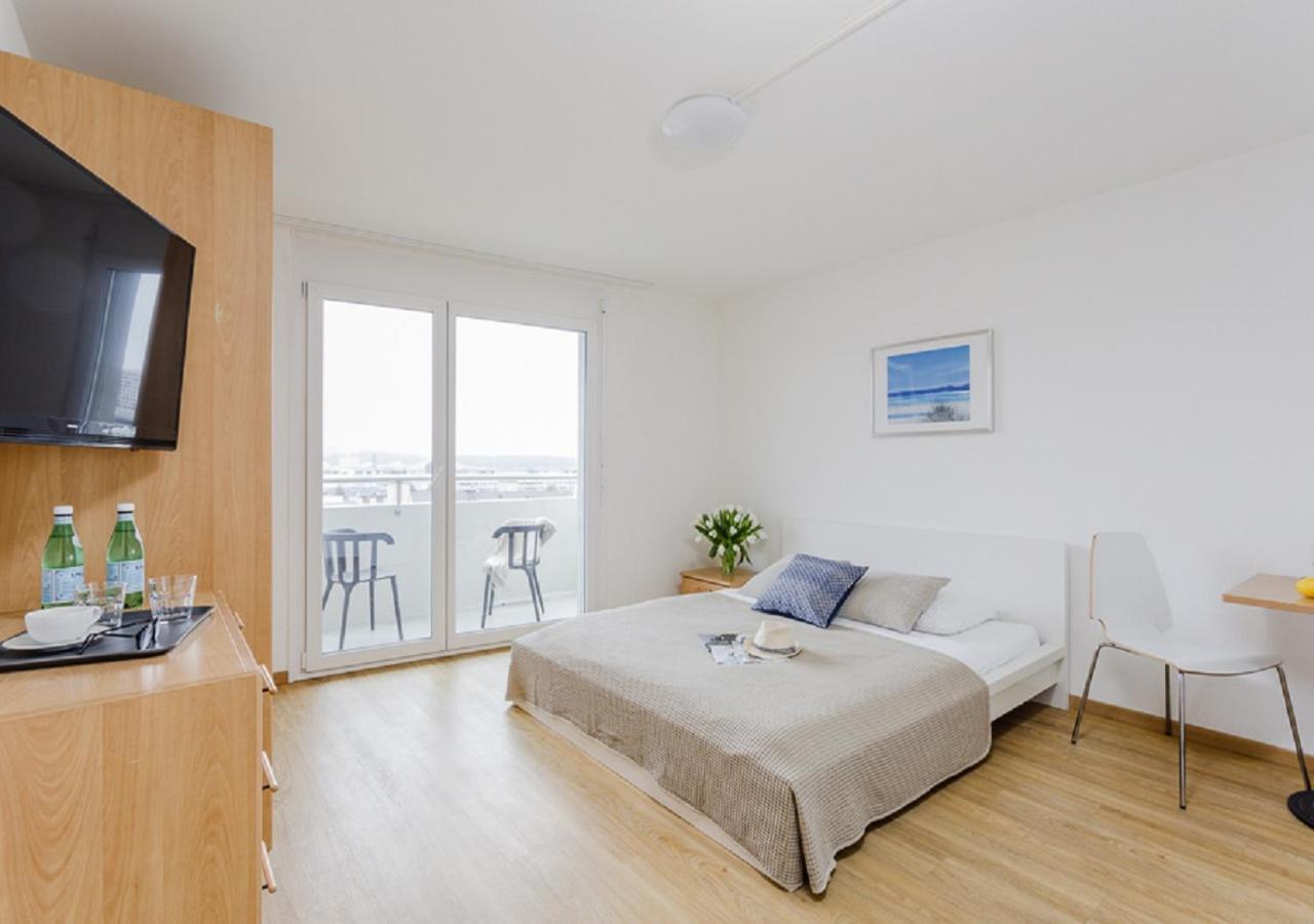 Swiss Star Tower - Self Check-In Apartment Zurich Luaran gambar